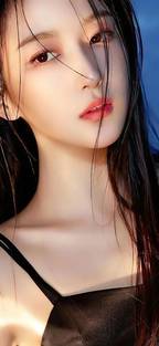 欧美精选AI 短剧 对美女上司的妄想 EP01：朱莉下班后第一次察觉耳机里的声音与女上司相似的瞬间